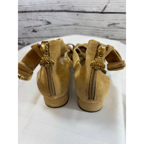 Women's Bettye Muller Tan Suede Gold Buckle Sandals Size 7.5 - Picture 6 of 8